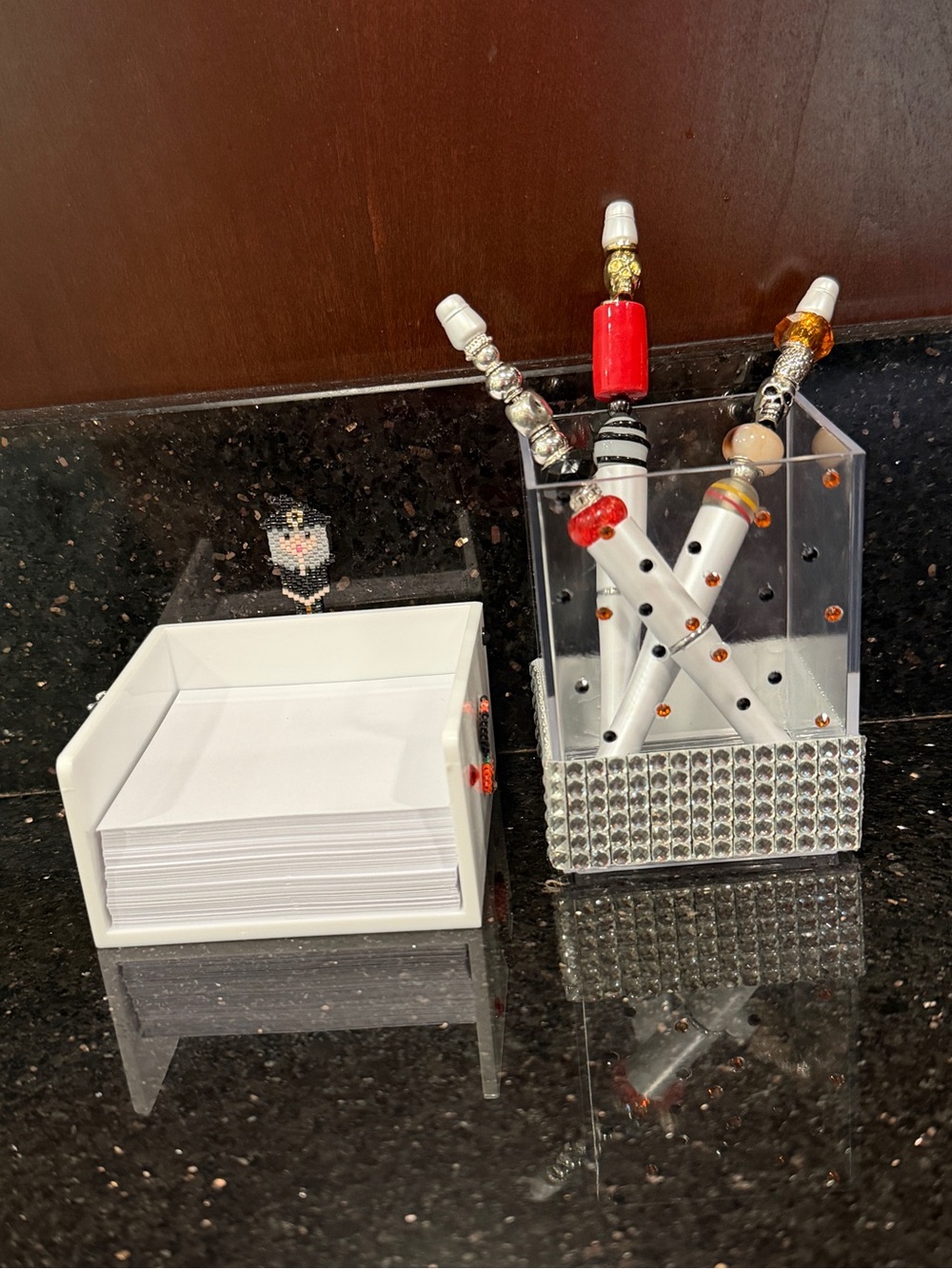 Memo note holder, pen cup, and three pens for Halloween decor / crystal & beads - Picture 8 of 11